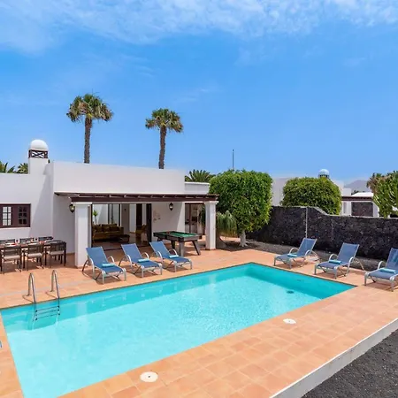 Villa Flamingo By